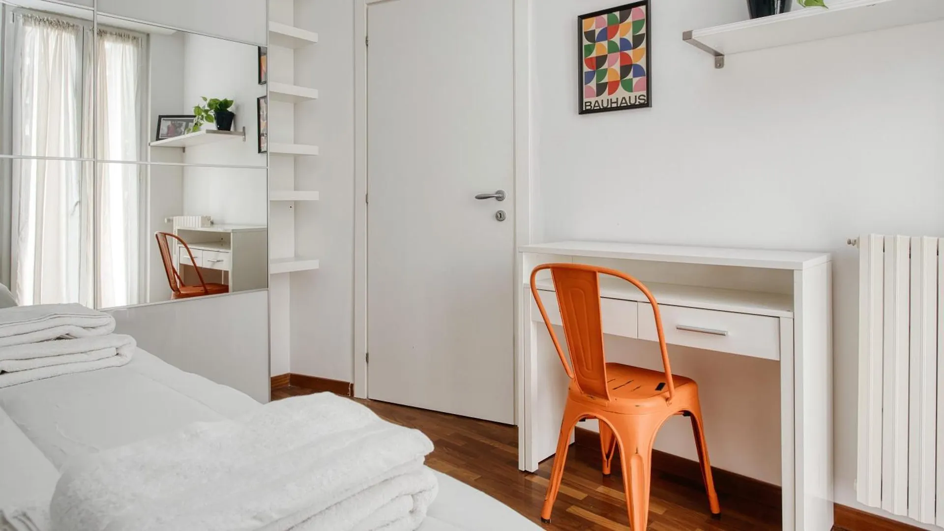 Ideal Rent - Dino Campana 8 Milan